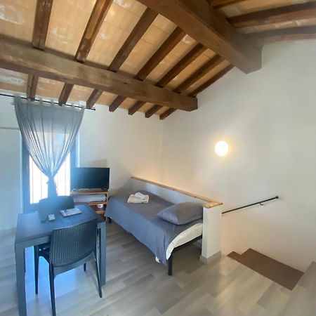 Velia'S Home Casa Vacanze B&B Castel Sant'Elia Εξωτερικό φωτογραφία