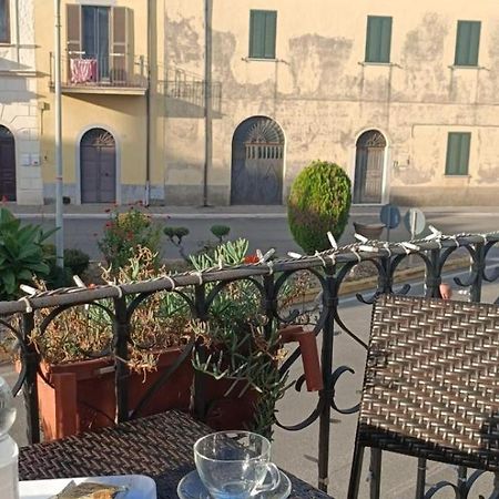 Velia'S Home Casa Vacanze B&B Castel Sant'Elia Εξωτερικό φωτογραφία